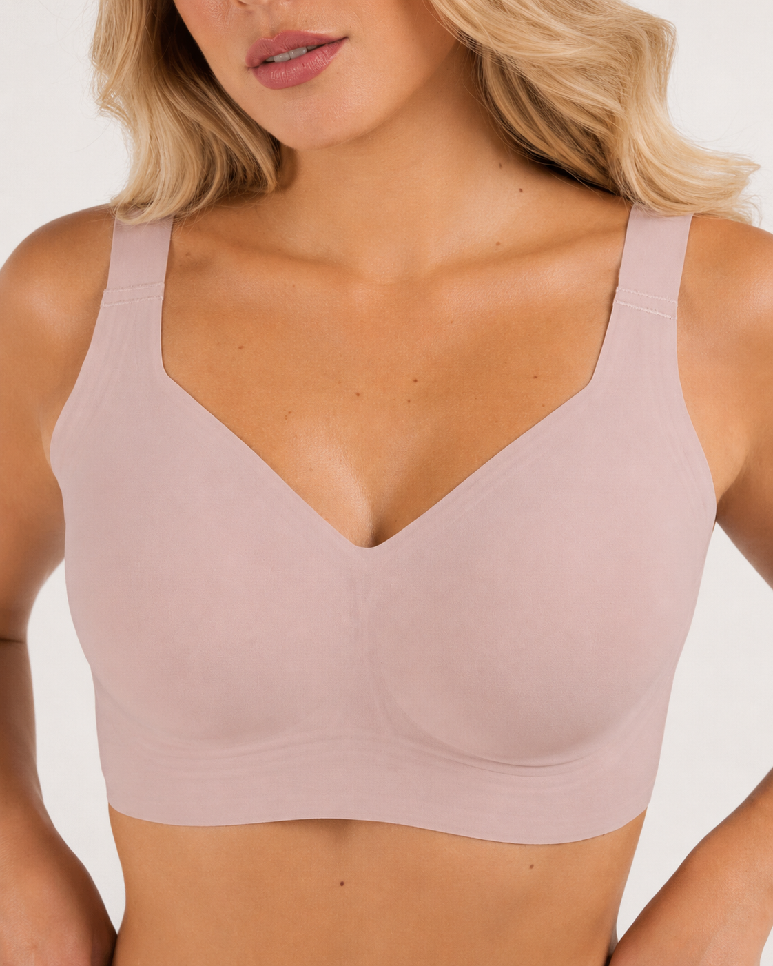 Plus Size Seamless V-Neck Jelly Bra